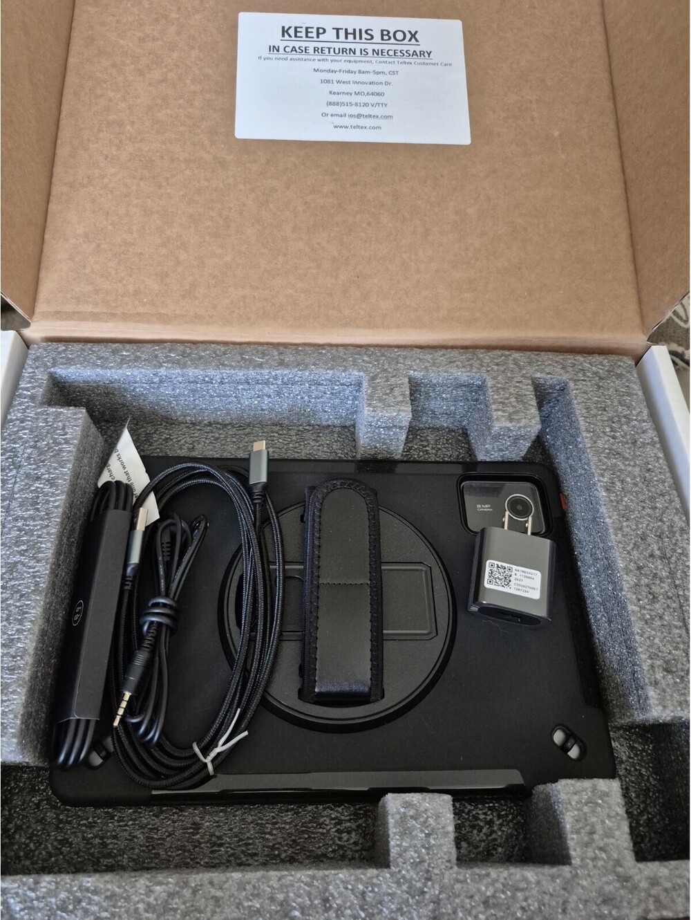 Teltex Clarity XLC8GLT Deluxe Black Tablet Stand Captioning Tablet With Manual